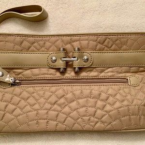 NWOT Vera Bradley Clutch